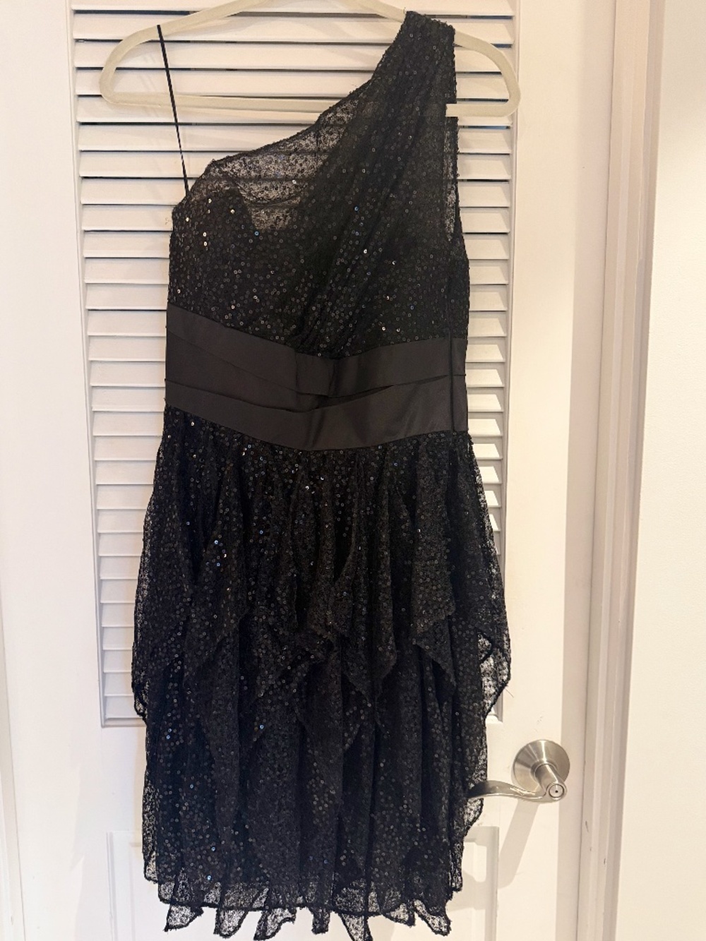 Kay Unger Black Sequin Lace One Shoulder Tiered Cocktail Dress 6/8